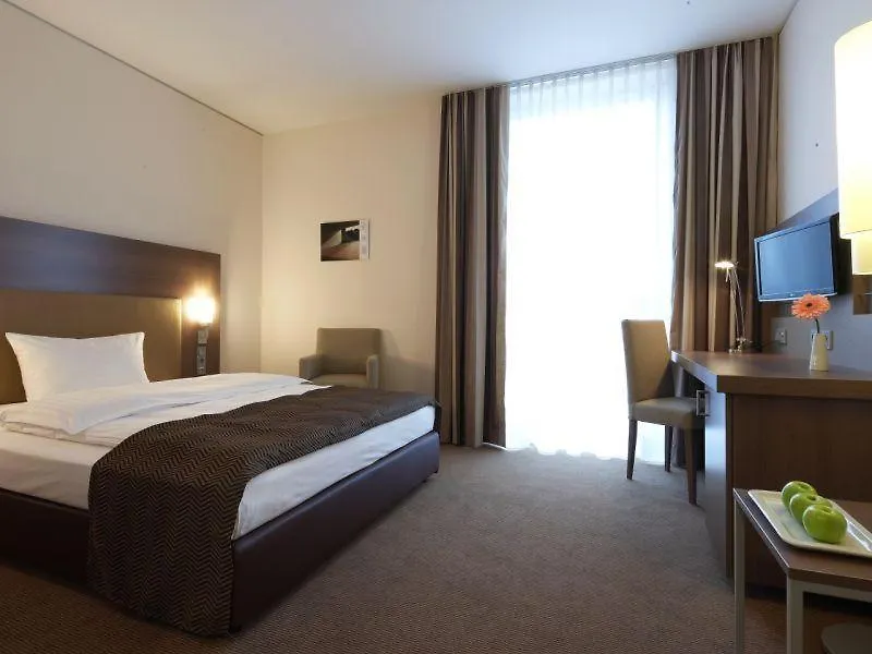 **** Отель Intercityhotel Мангейм Германия