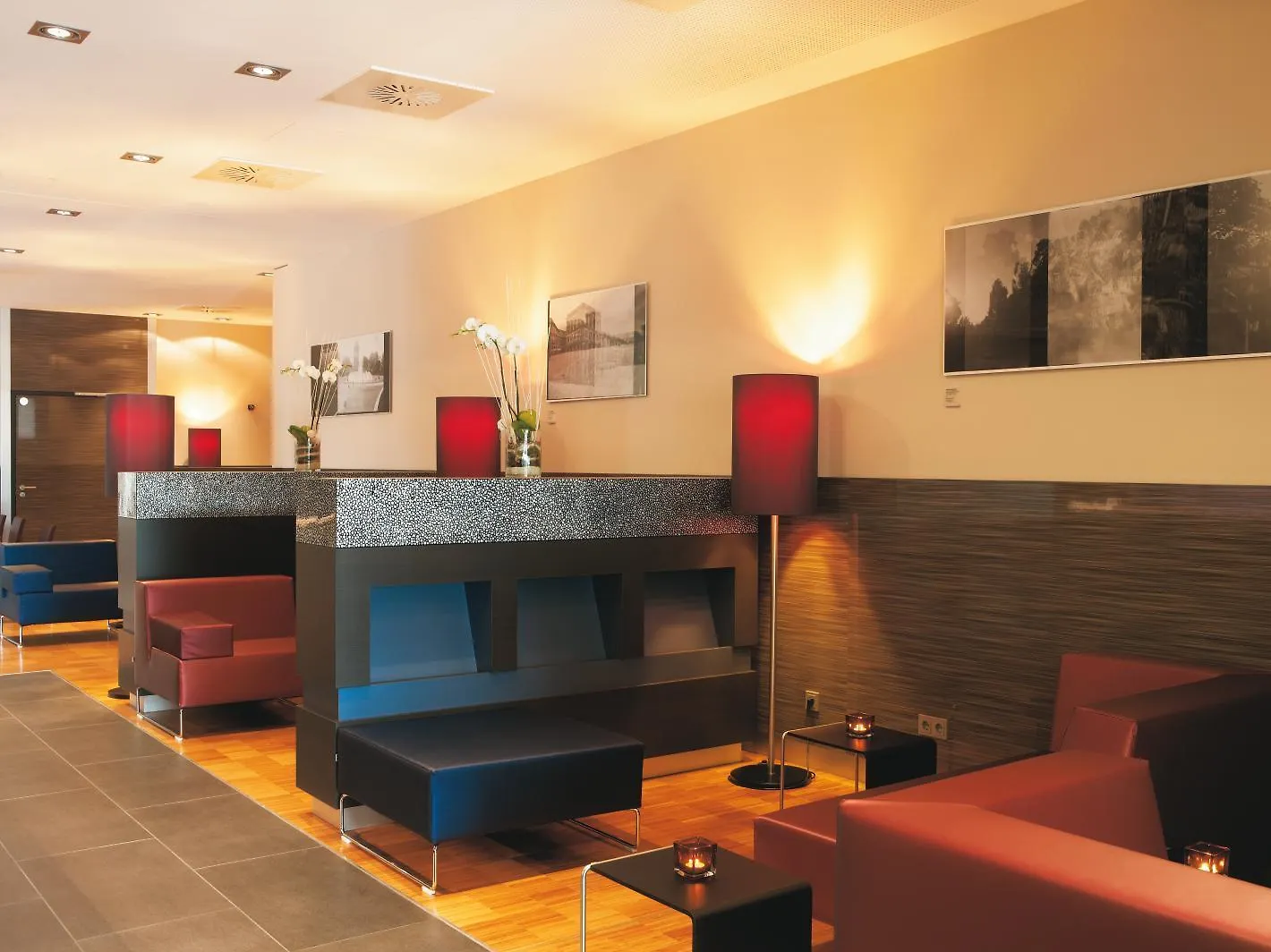 Intercityhotel MHG Hotell
